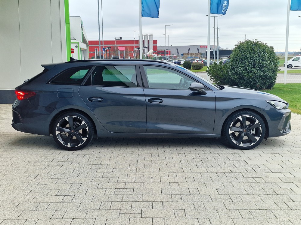 CUPRA LEON ST 2.0 TDI DSG (3db!)