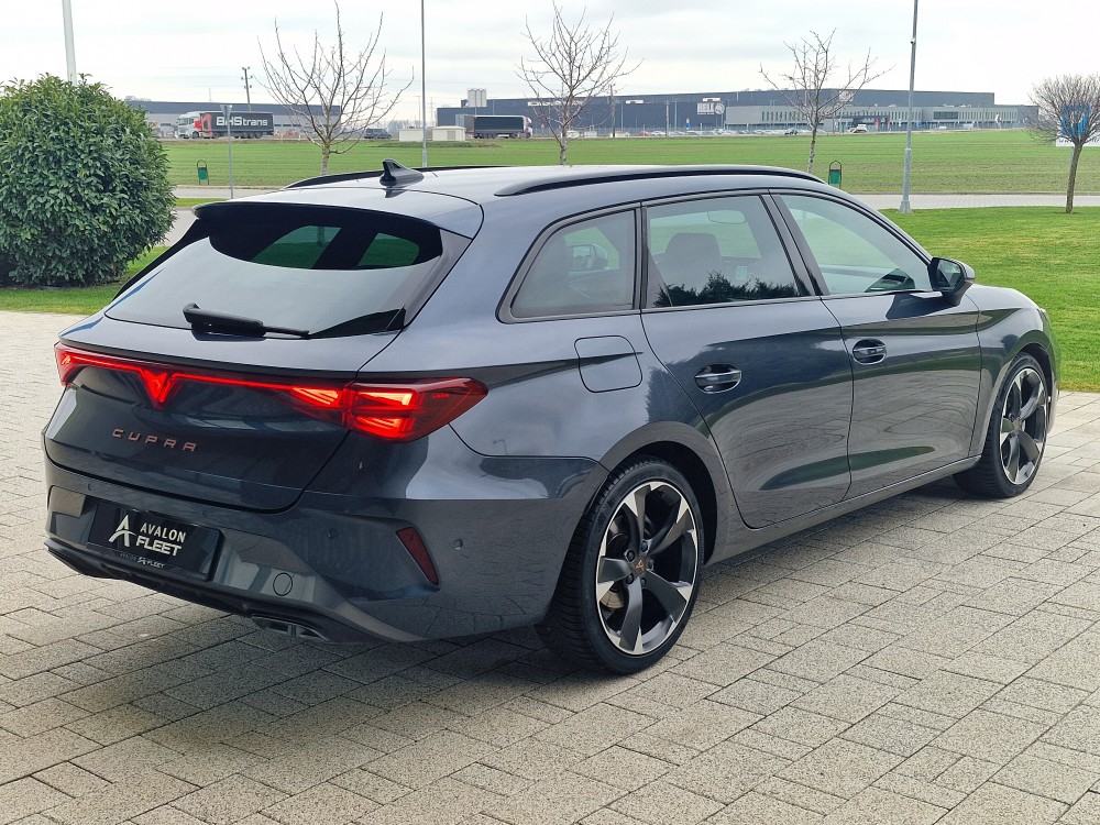 CUPRA LEON ST 2.0 TDI DSG (3db!)