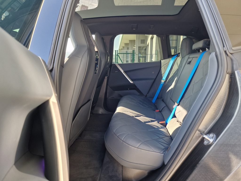 BMW IX xDrive50 Signature Edition