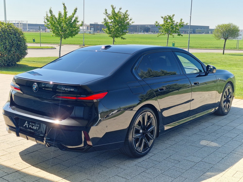 BMW 750e xDrive M Sport Pro. Individual Gran Lusso