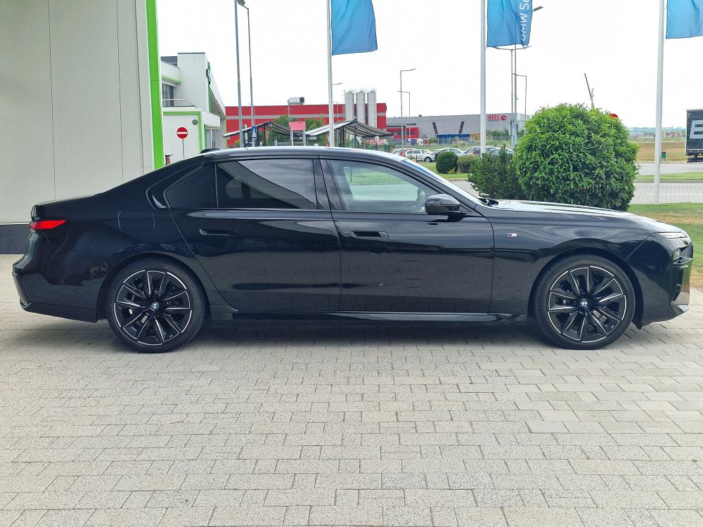 BMW 740d xDrive M Sport Pro