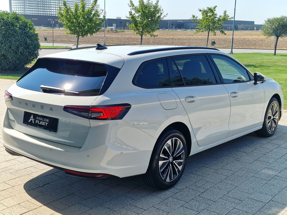 Škoda Superb Combi Selection 2.0 TDI DSG SCR