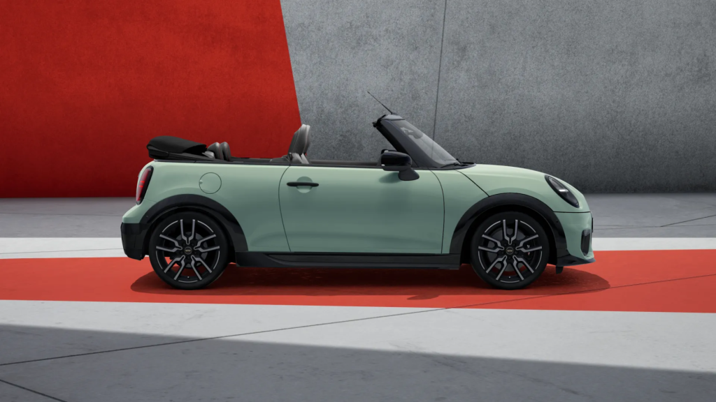MINI Cooper Cabrio John Cooper Works Trim