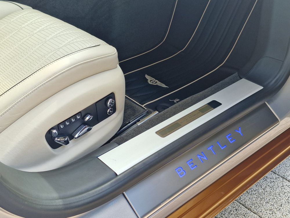 BENTLEY Flying Spur 6.0 W12