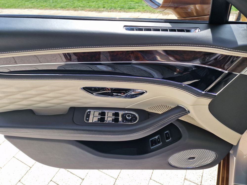 BENTLEY Flying Spur 6.0 W12